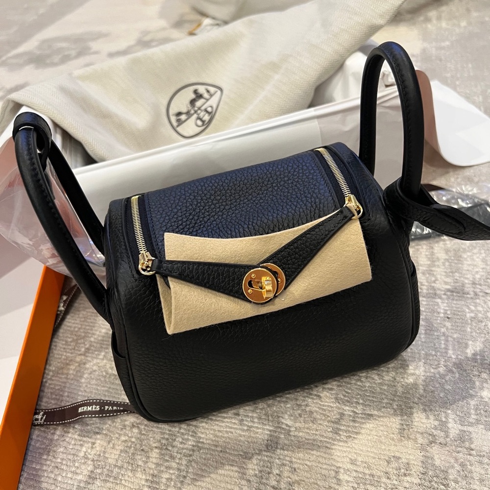 Hermes Mini Lindy black/gold